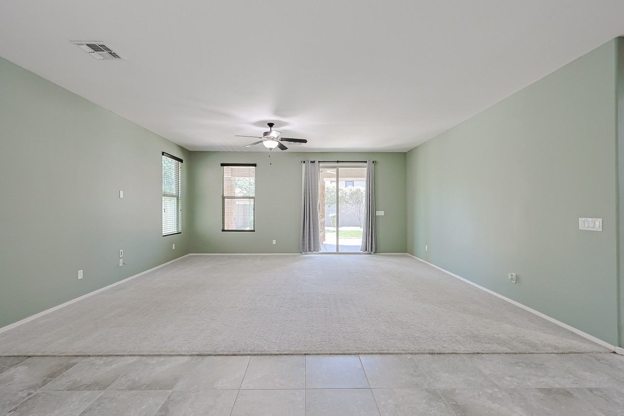 15611 W Westview Dr - Photo 5 of 29