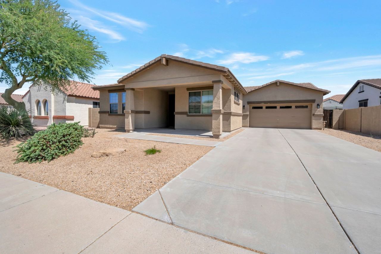 21442 E Saddle Ct - Photo 2 of 27