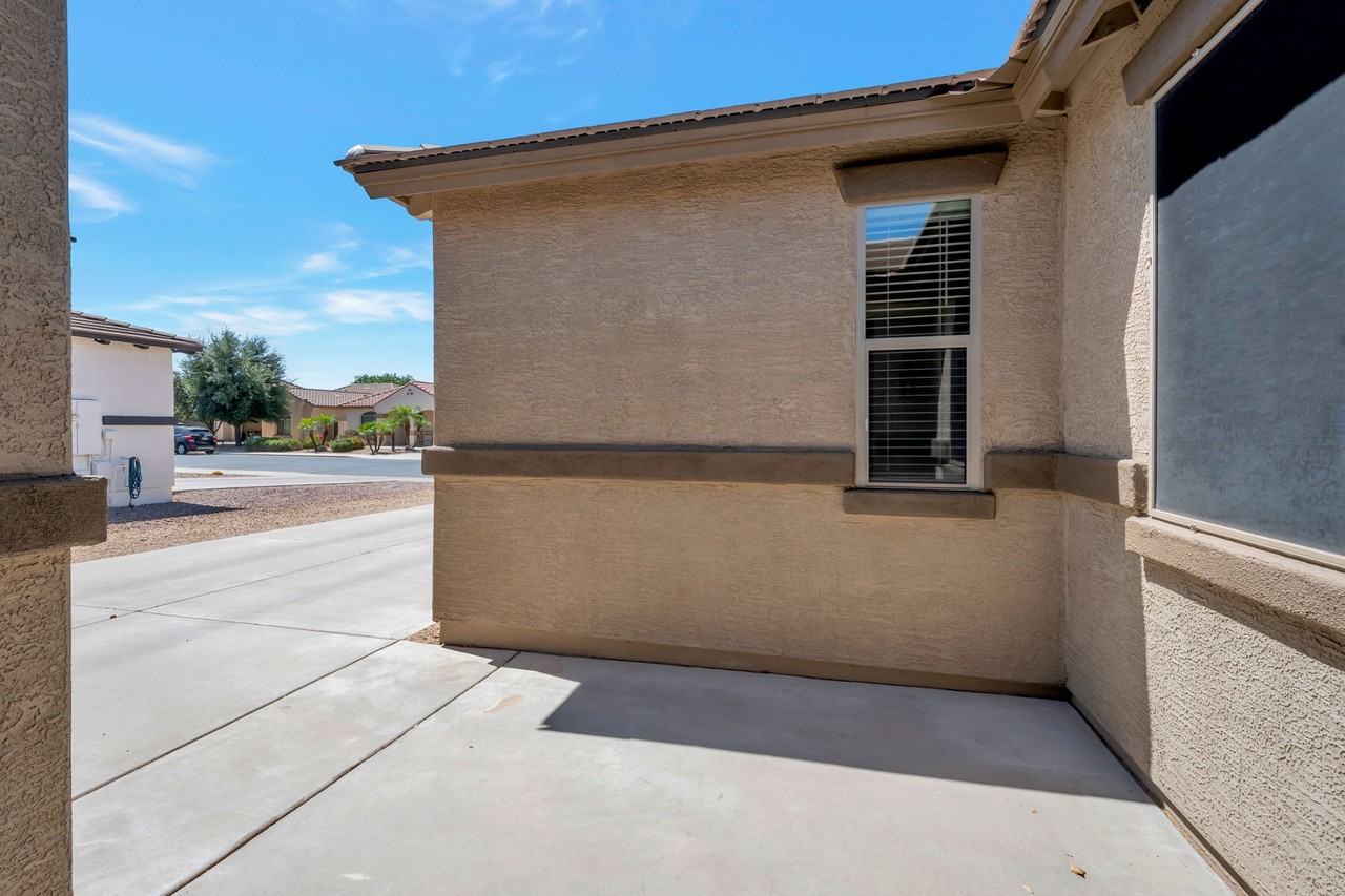 21442 E Saddle Ct - Photo 3 of 27