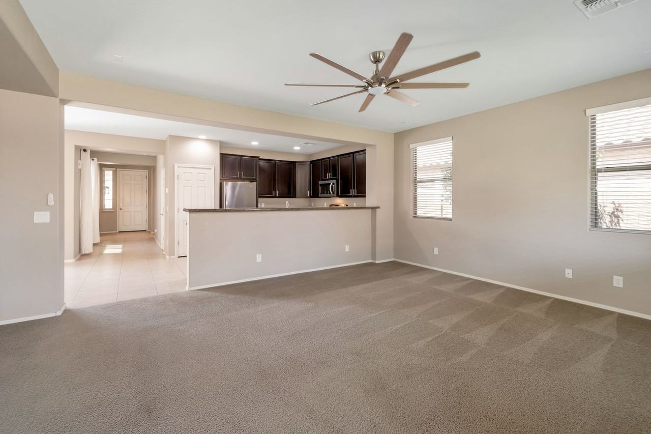 21442 E Saddle Ct - Photo 5 of 27