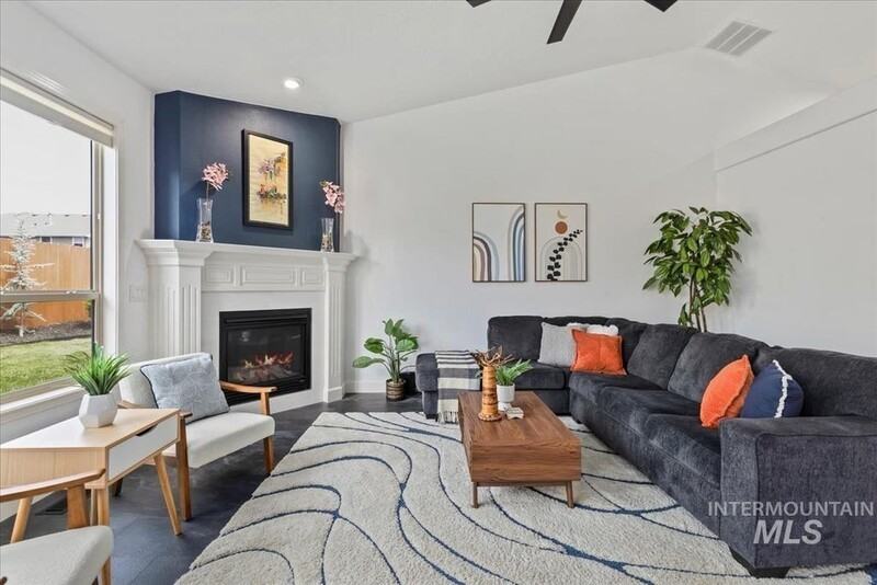 12580 W Mardia St - Photo 5 of 46
