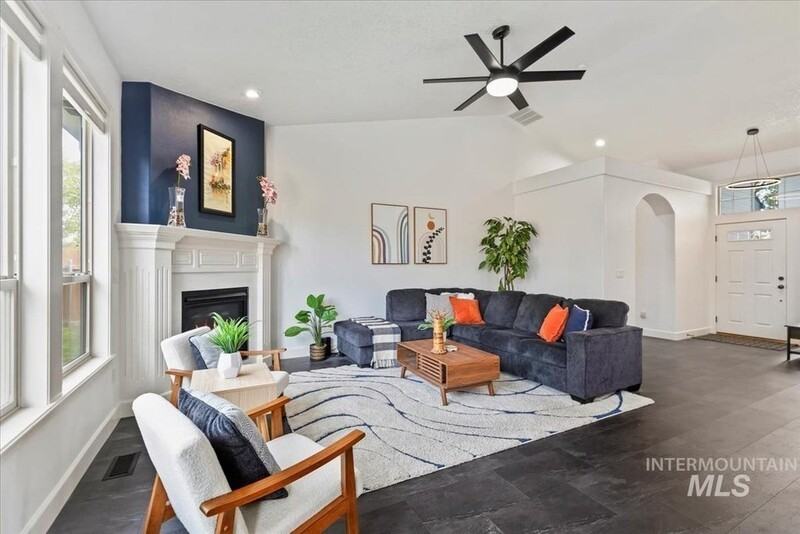12580 W Mardia St - Photo 6 of 46