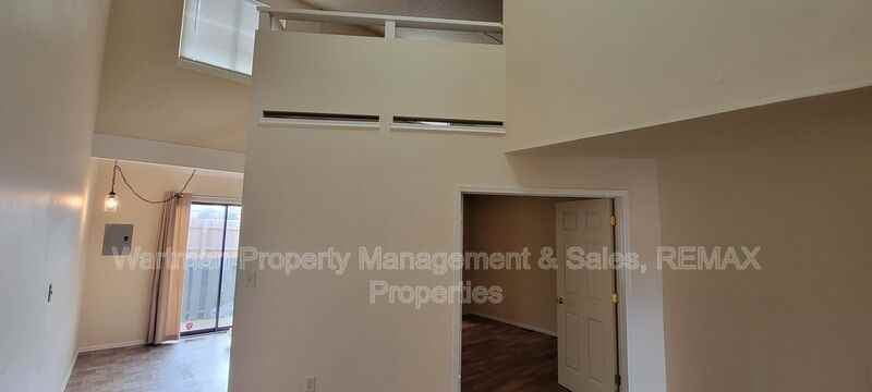4560 Excalibur Ct - Photo 5 of 20