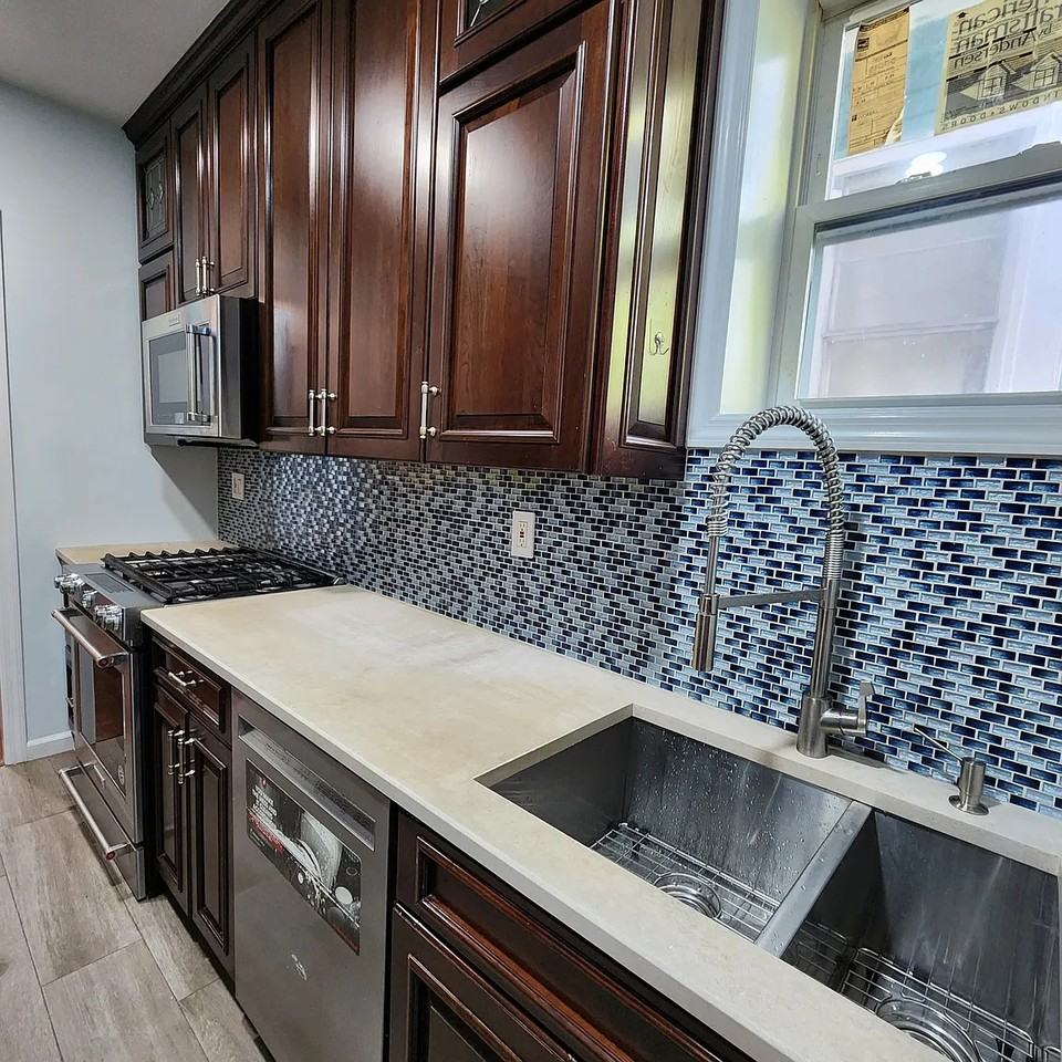 317 E 201st St #1 - Photo 4 of 15