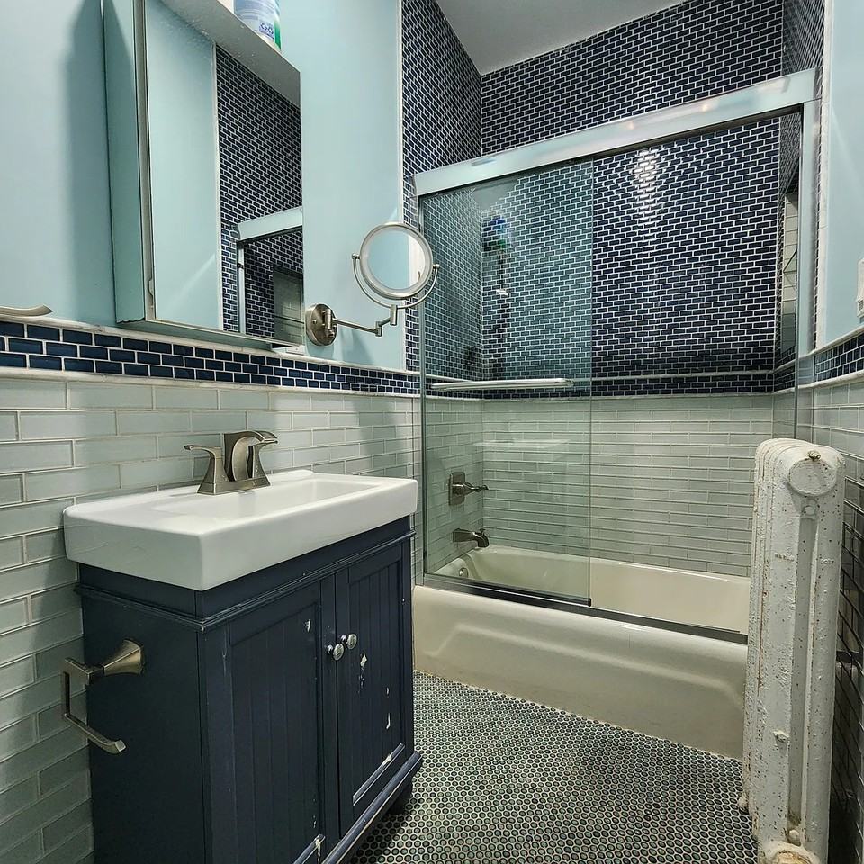 317 E 201st St #1 - Photo 6 of 15