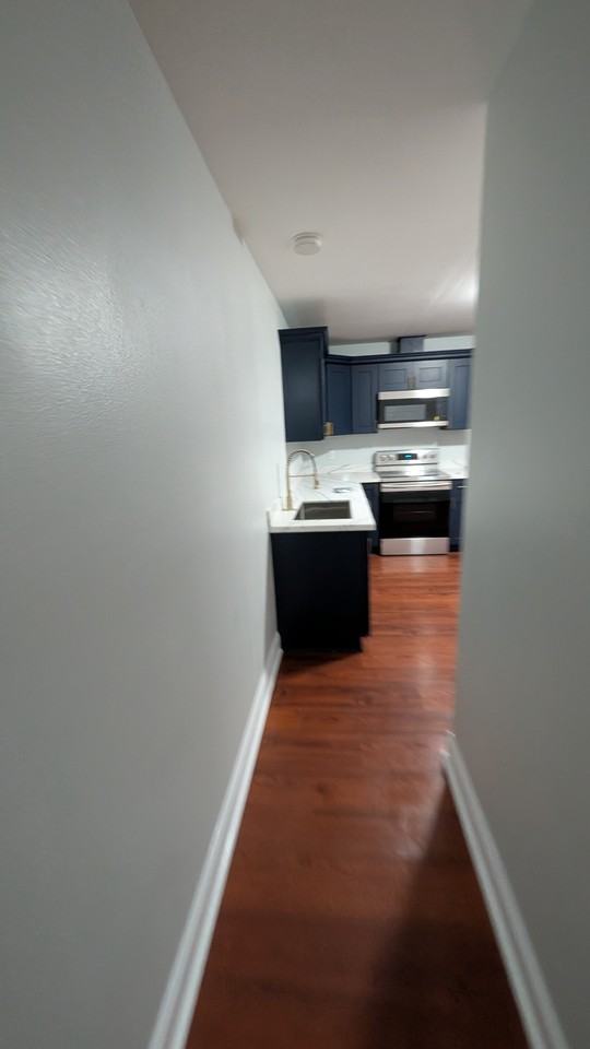 334 S Clark St #B - Photo 5 of 20