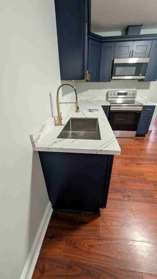 334 S Clark St #B - Photo 6 of 20
