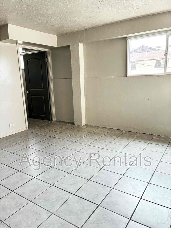 938 Owen St - Photo 7 of 17