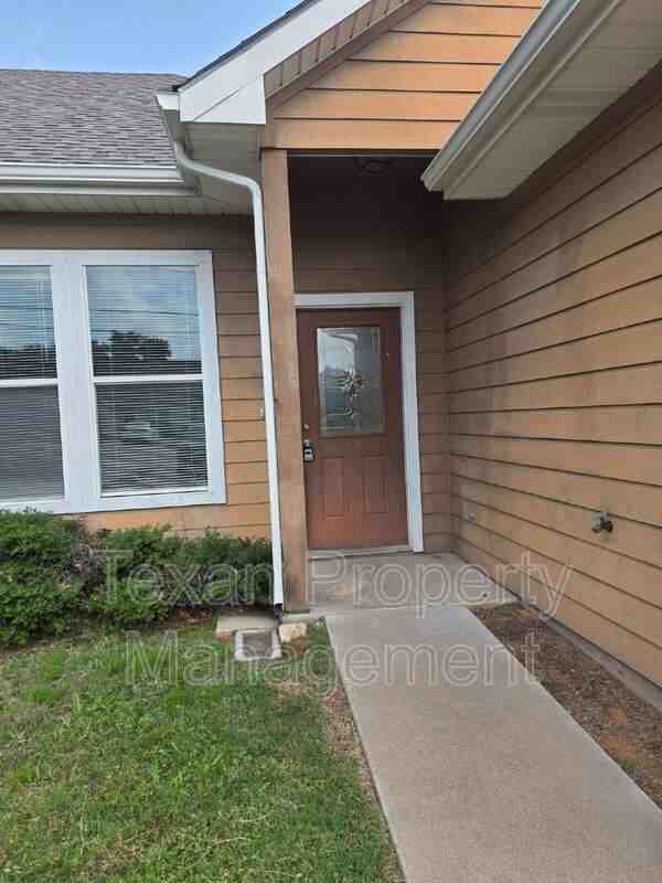 3712 Mandy Dr #2 - Photo 2 of 11