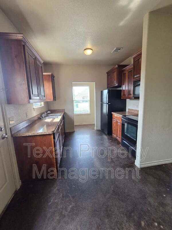 3712 Mandy Dr #2 - Photo 6 of 11