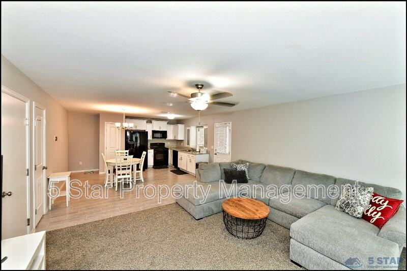 5129 Rose Elise St - Photo 5 of 34