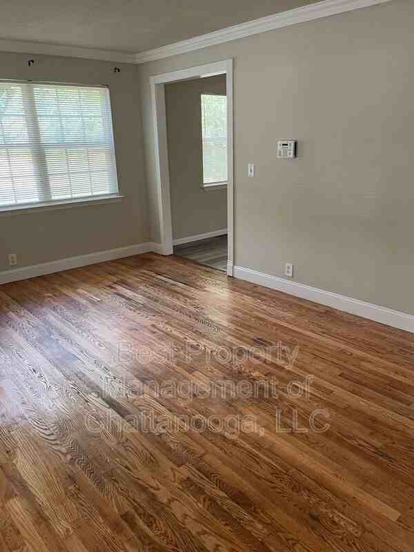 63 Crabtree Rd - Photo 4 of 21