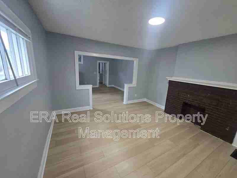 1145 E 18th Ave - Photo 2 of 8