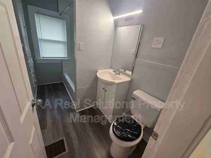 1145 E 18th Ave - Photo 5 of 8