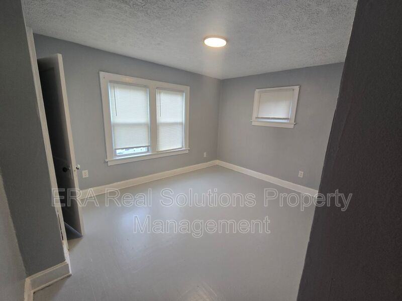 1145 E 18th Ave - Photo 6 of 8