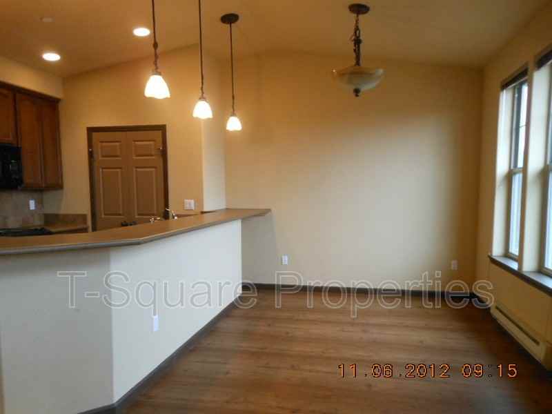 9505 Ne 180th St #102 - Photo 4 of 17