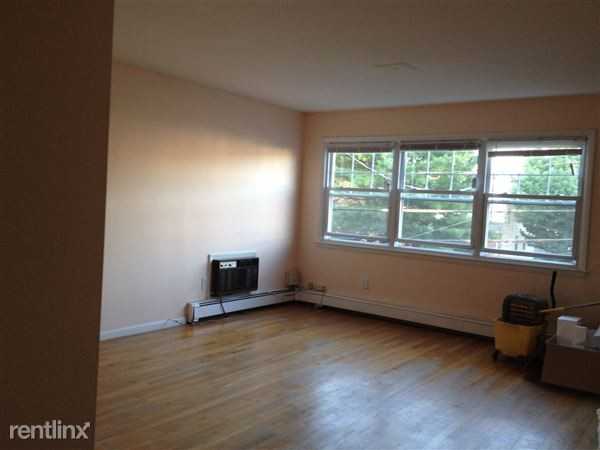 66 Ellsworth Ave - Photo 3 of 4