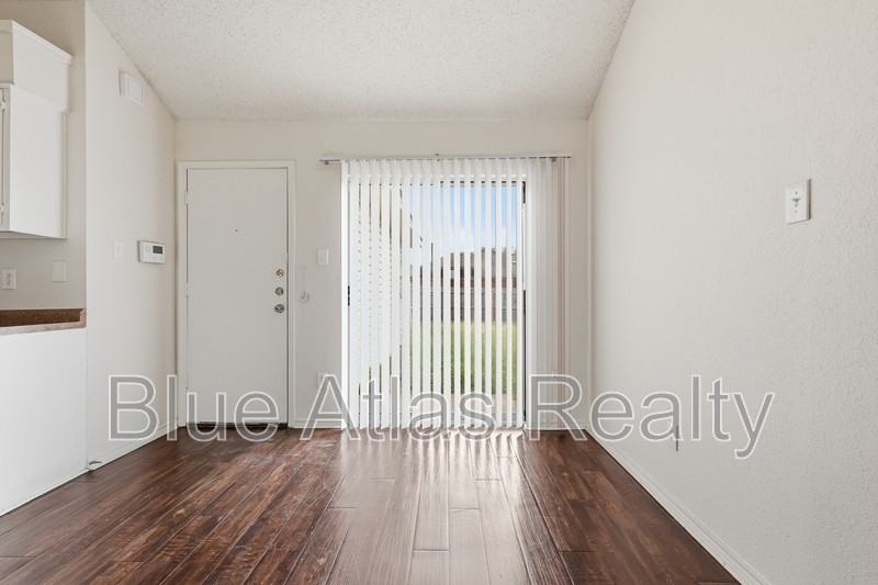 1612 Hunterwood Dr - Photo 7 of 23
