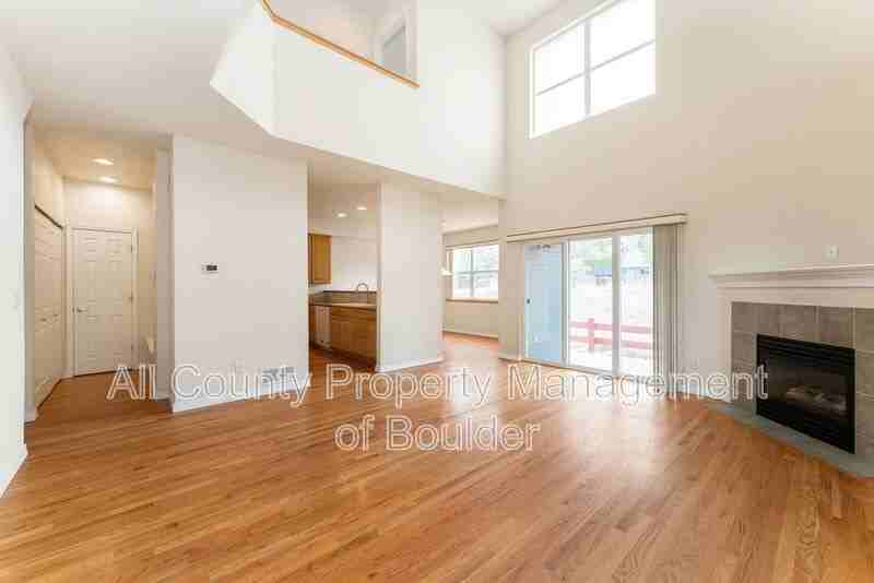 557 Wild Ridge Ln - Photo 3 of 20