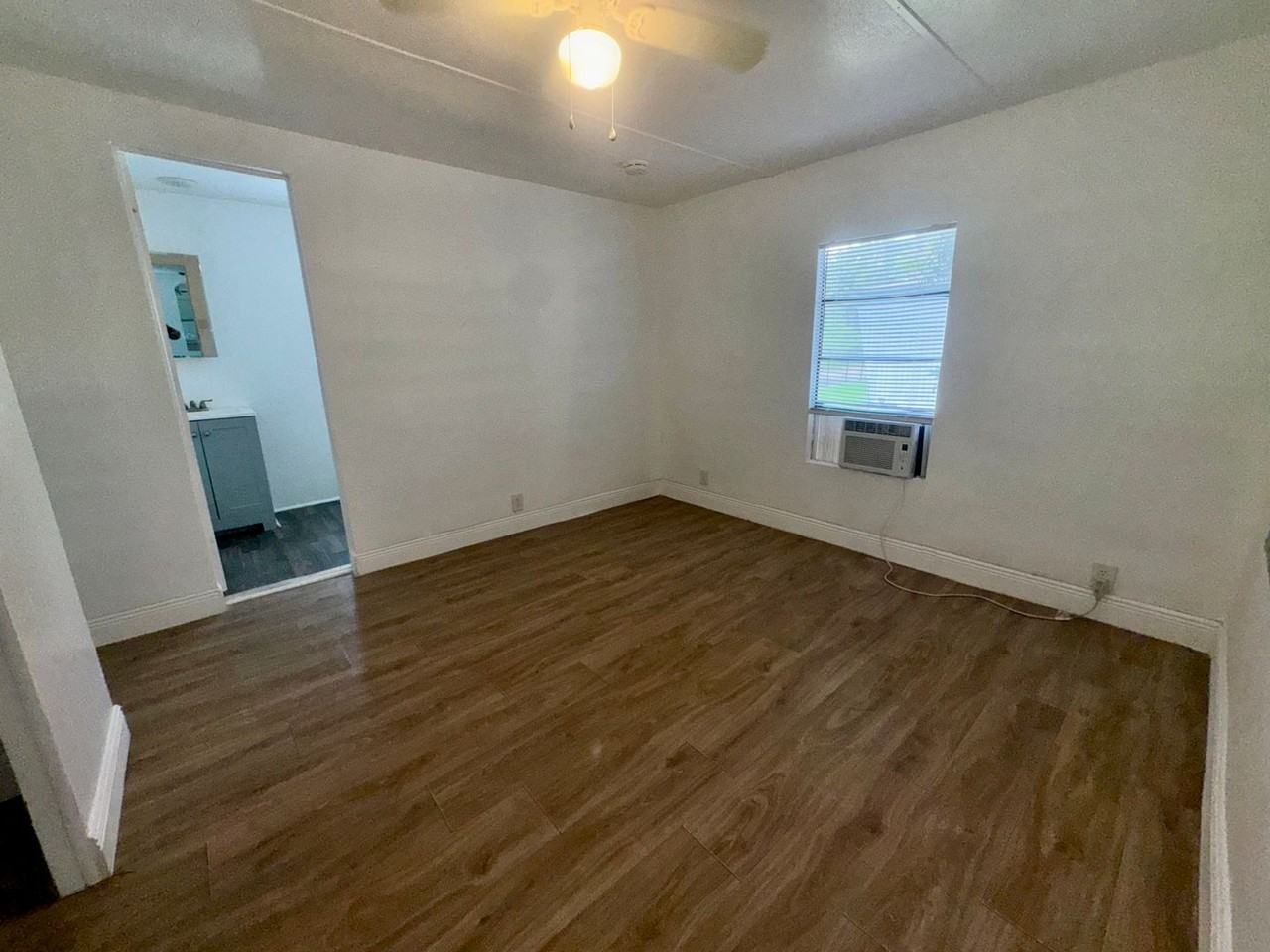 1145 S Christiana Ave - Photo 7 of 12