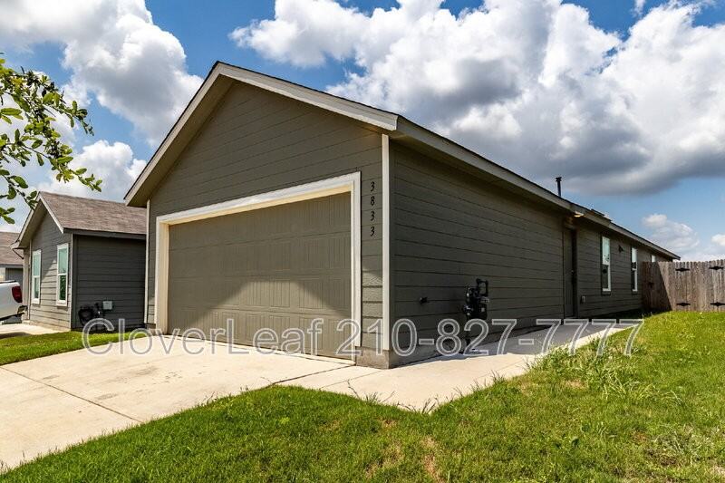 3833 Millbrook Way