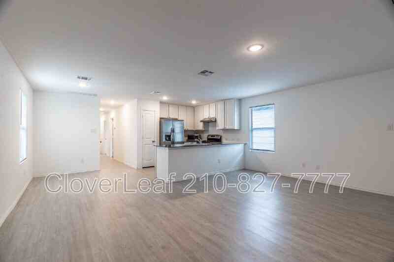 3833 Millbrook Way - Photo 7 of 29