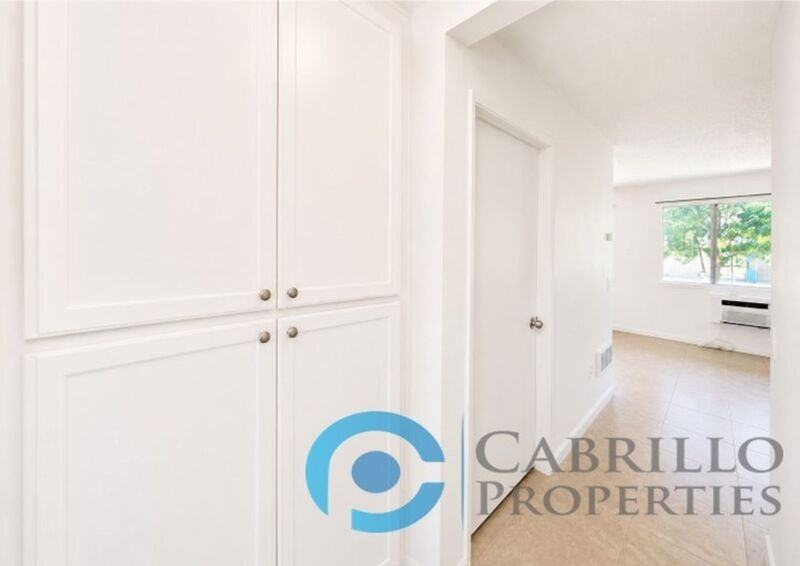 925 Martin Dr #2 - Photo 5 of 15