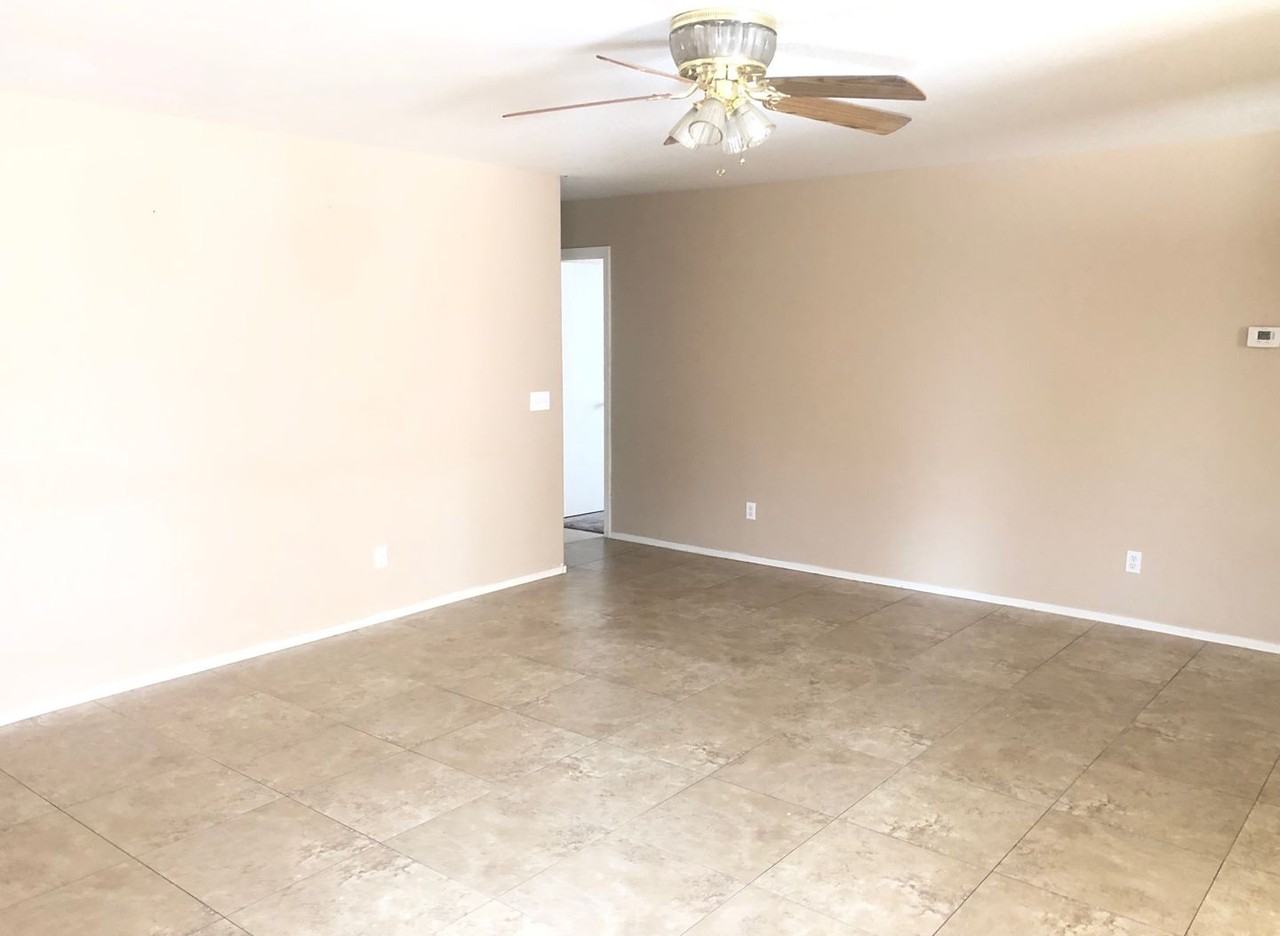 1790 E Silktassel Trl - Photo 3 of 18