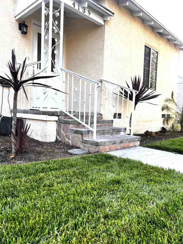 4139 Keever Ave - Photo 4 of 50