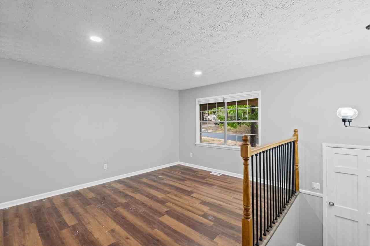 3100 Fern Valley Dr Sw - Photo 4 of 27