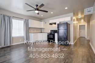 2325 Nw 12th St #C - Photo 1 of 1