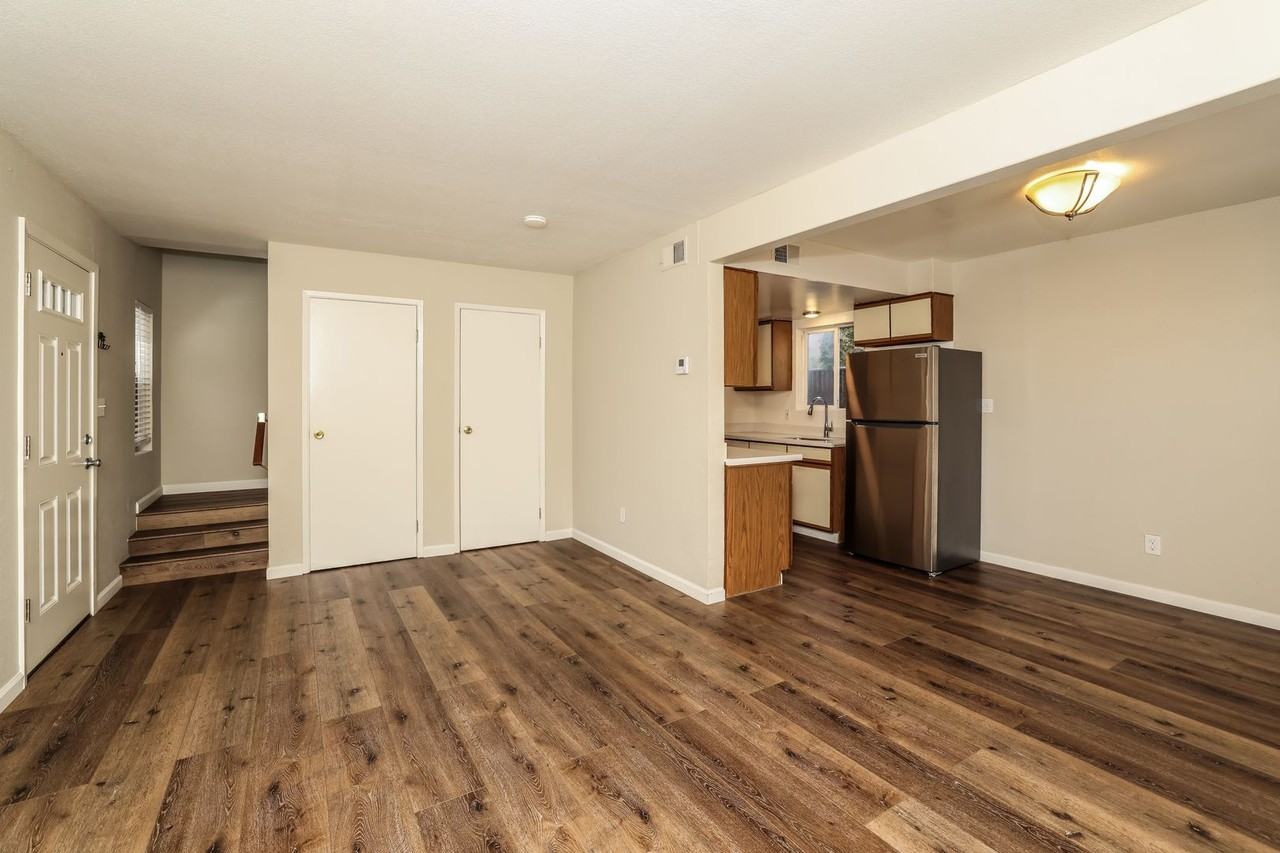 5851 Vallejo St #D - Photo 6 of 25
