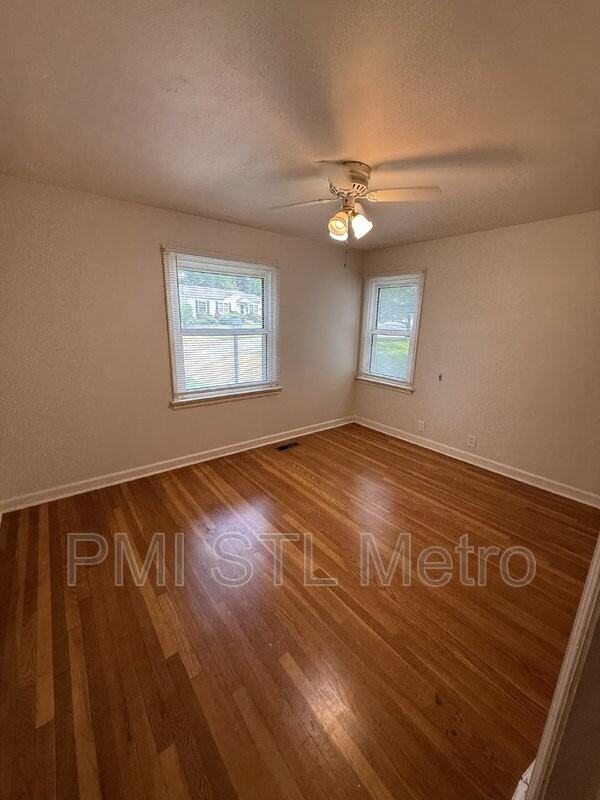 1238 Hoyt Dr - Photo 6 of 12