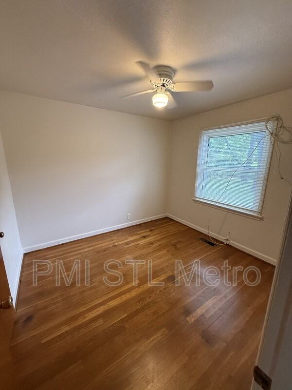 1238 Hoyt Dr - Photo 7 of 12