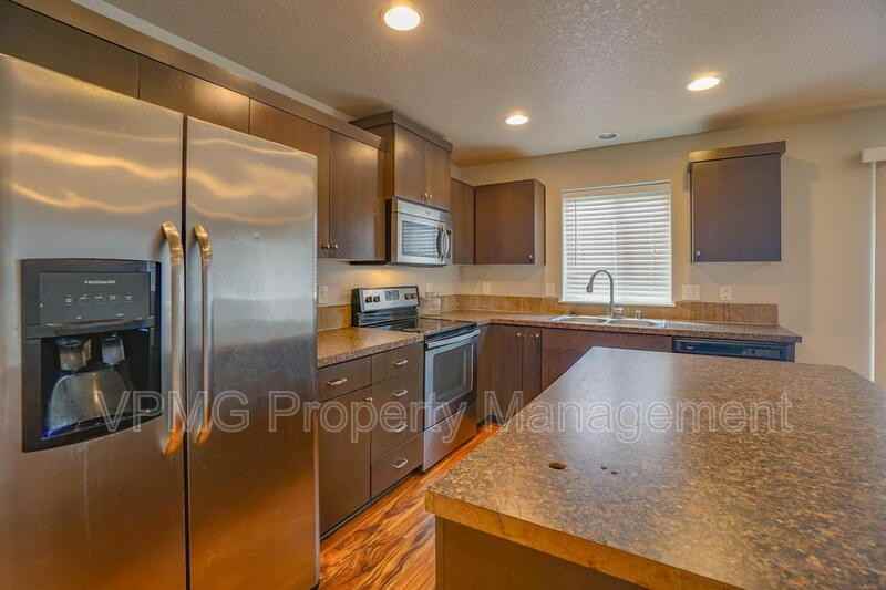 6117 Ne 105th Ave - Photo 5 of 28