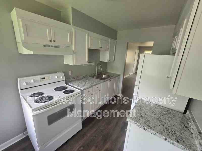 162 Broad Meadows Blvd - Photo 3 of 7