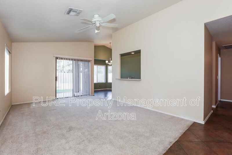 1644 W Geronimo St - Photo 4 of 33