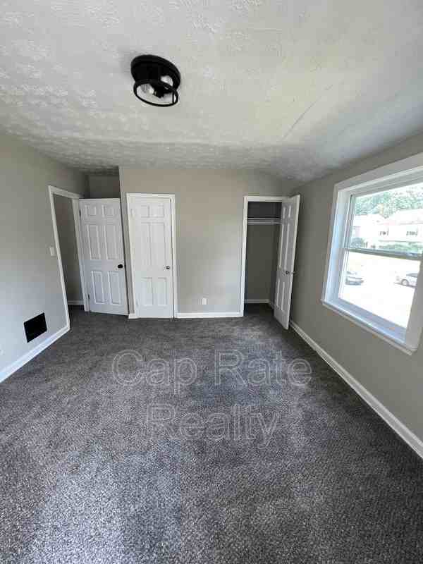 59 N Waverly St - Photo 6 of 19