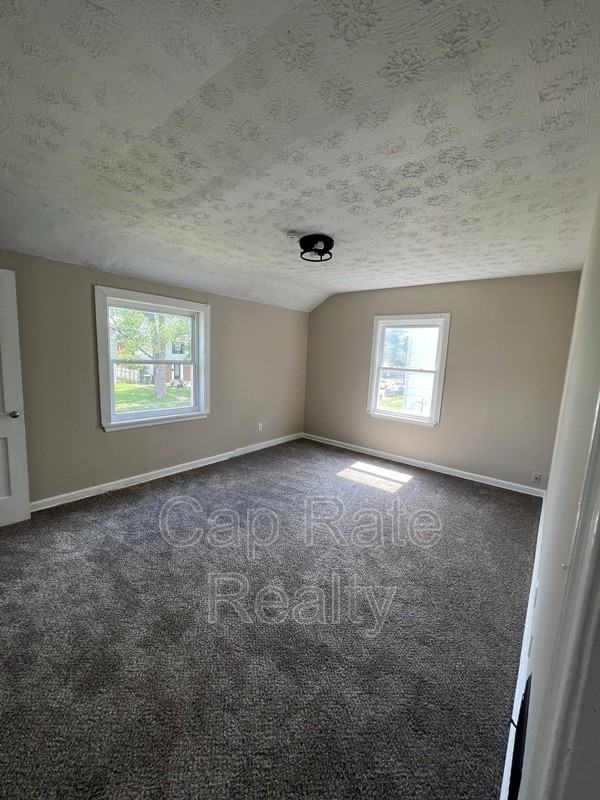 59 N Waverly St - Photo 7 of 19
