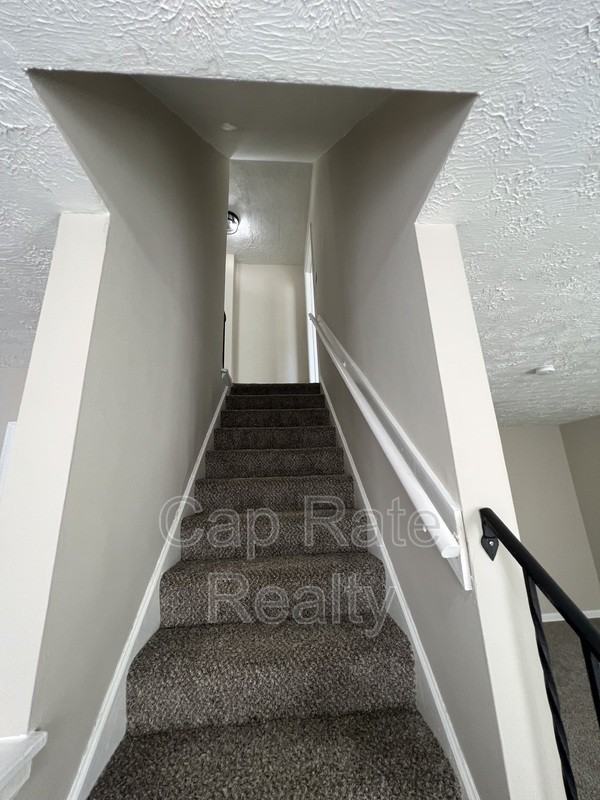59 N Waverly St - Photo 7 of 14