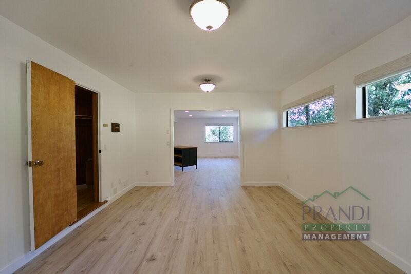 137 Maestro Rd - Photo 2 of 20