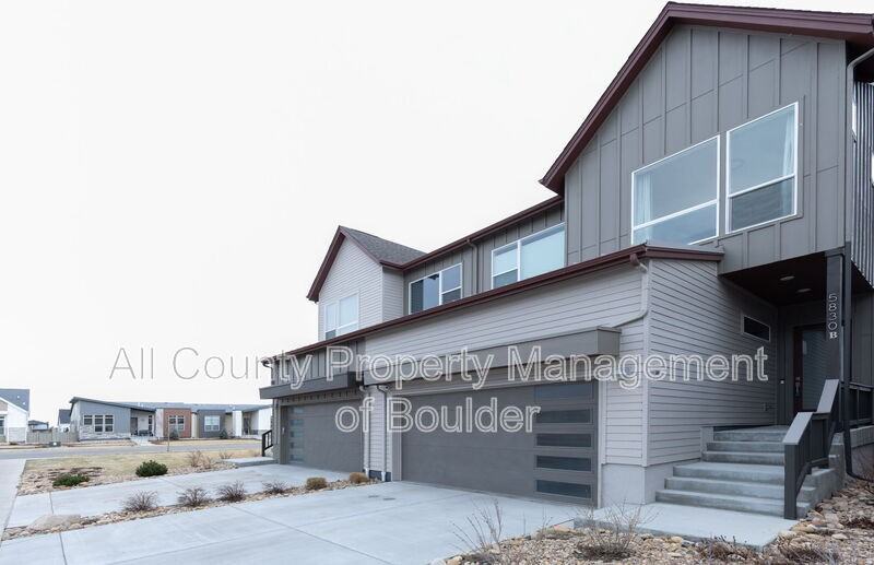 5830 Grandville Ave #B - Photo 2 of 26