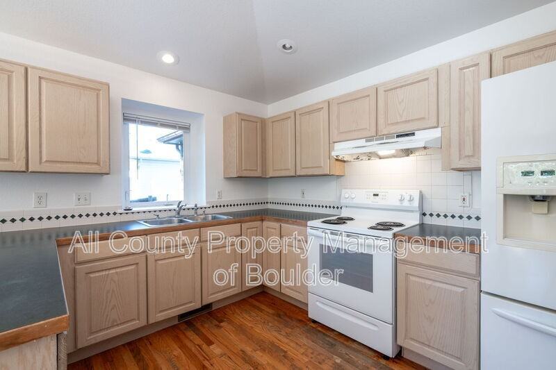 2658 Serena Dr - Photo 5 of 20