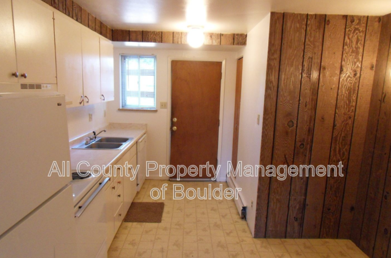 1112 17th Ave #A - Photo 5 of 9