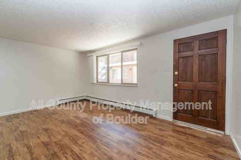 1353 Coffman St #8 - Photo 5 of 16