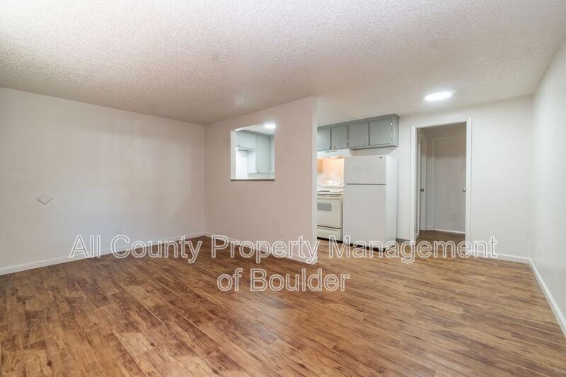 1353 Coffman St #8 - Photo 7 of 16