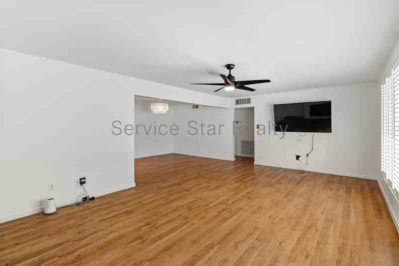 6720 N 12th Pl - Photo 6 of 31