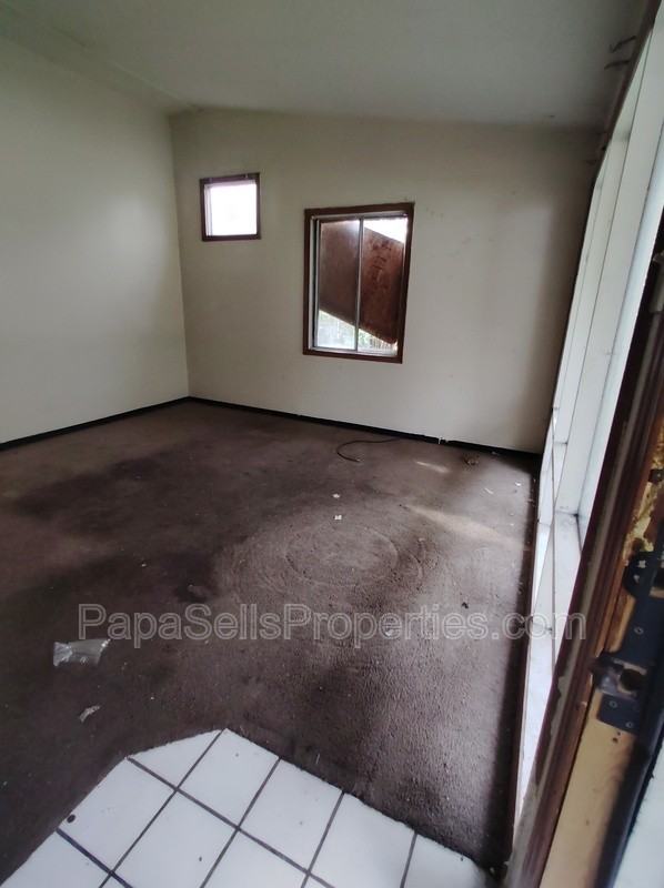 1308 Saint Stephens Dr - Photo 4 of 12