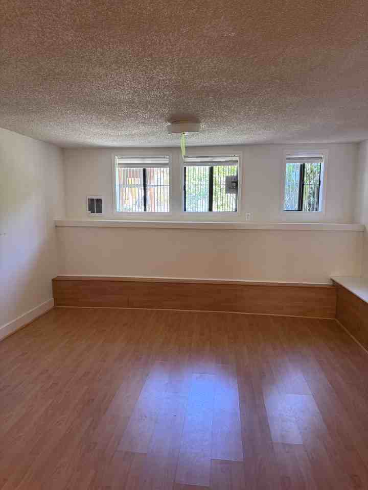 1370 34th Ave #A - Photo 4 of 7