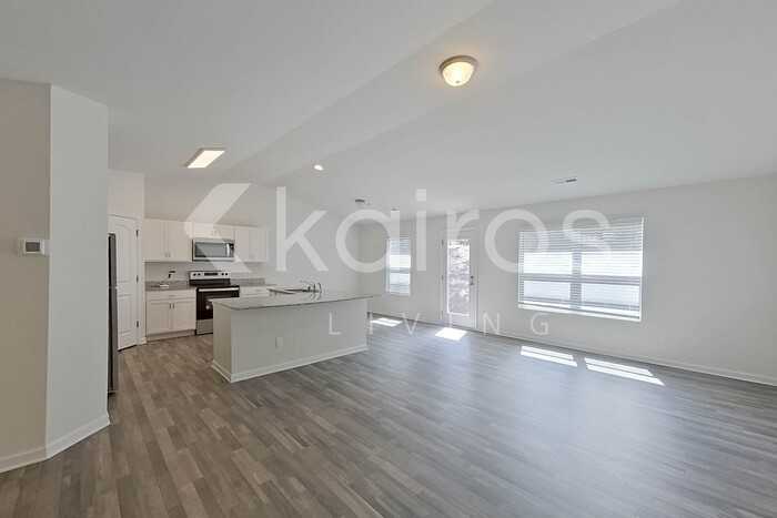 1151 Silvertrace Dr - Photo 2 of 25